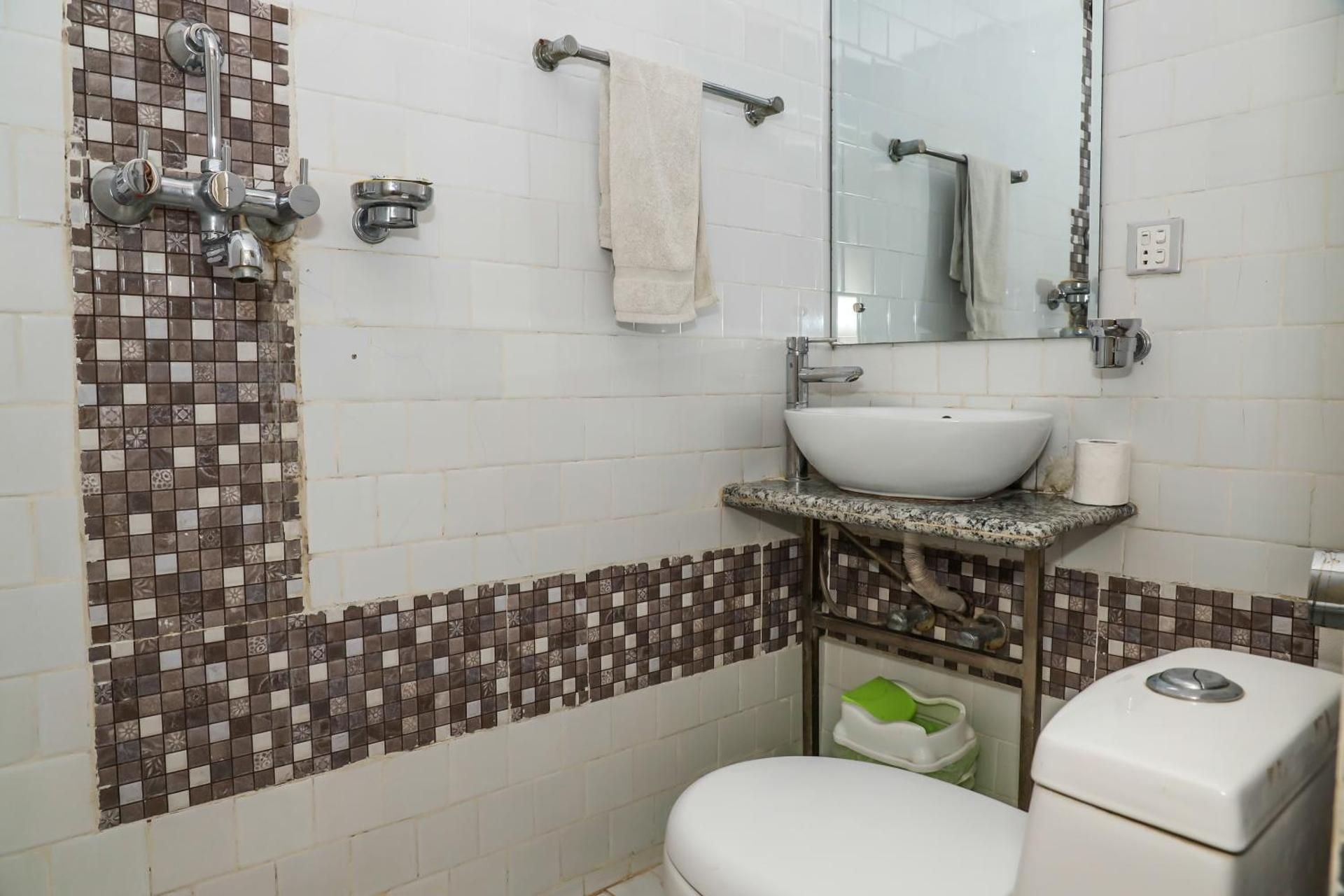 Hotel Outfitter Nepal Deluxe Twin - 2 Single Beds 3