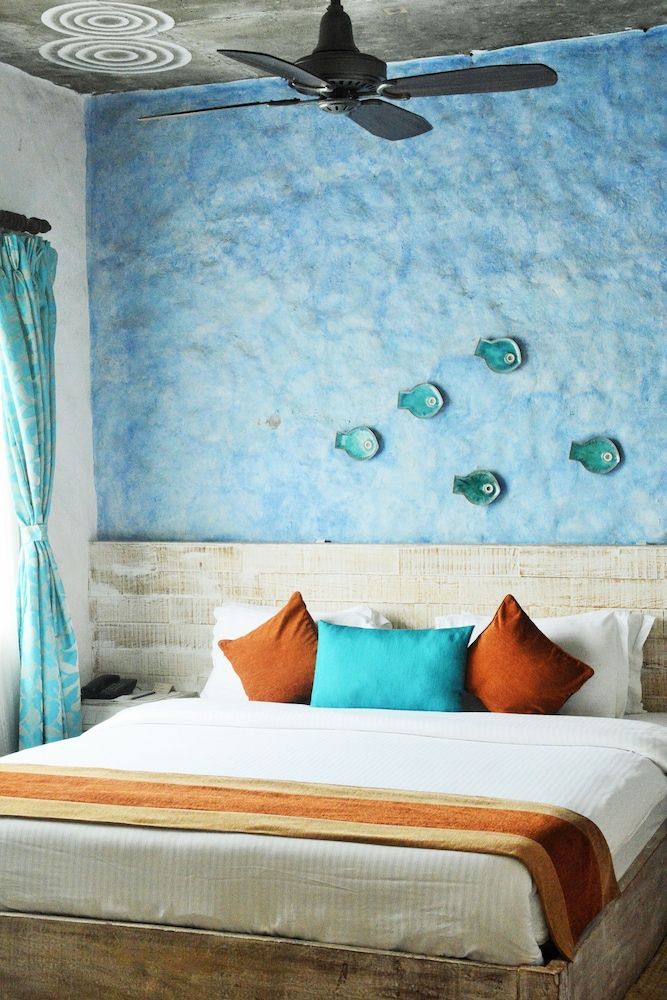 Glacier Hotel and Spa Deluxe Room 5