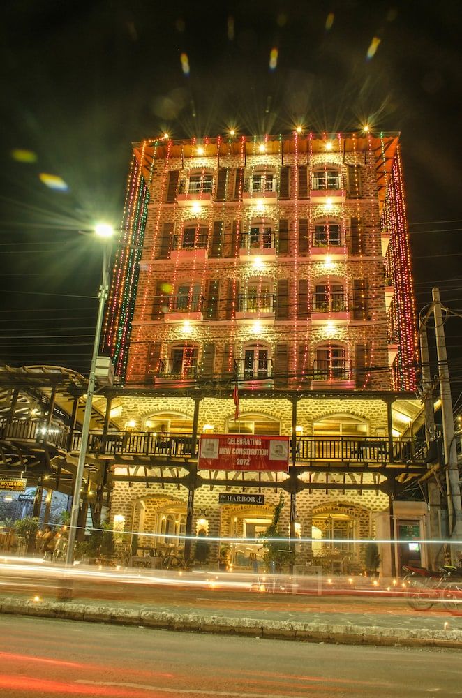 undefined Glacier Hotel and Spa 6