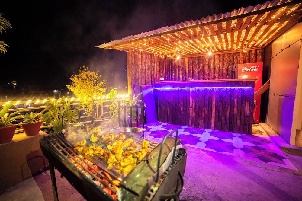 undefined Hotel Guru Grand 7