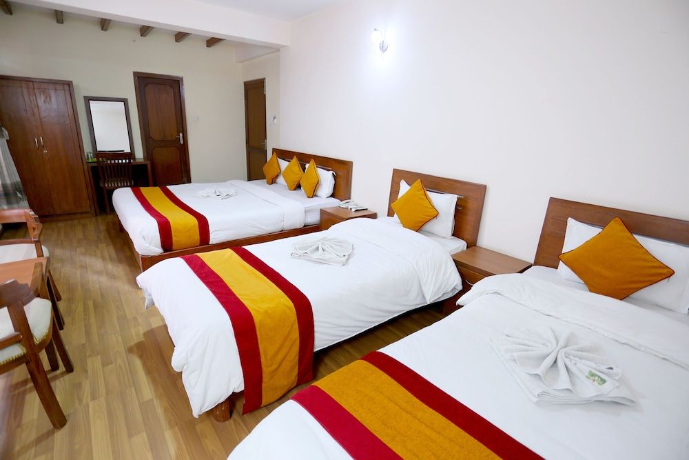 Hotel Ancient Center Deluxe Quadruple Room, 1 Bedroom, City View 8