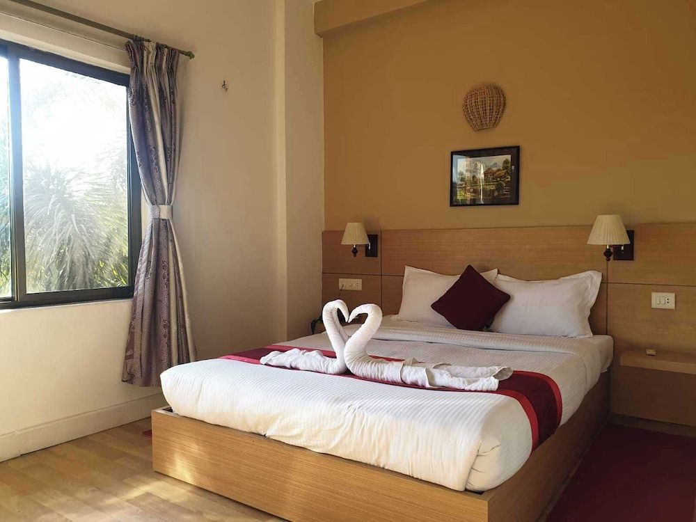 Hotel Ananda Inn Deluxe Double Room 2