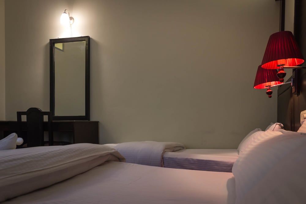 Hotel Ananda Inn Twin Room, Private Bathroom