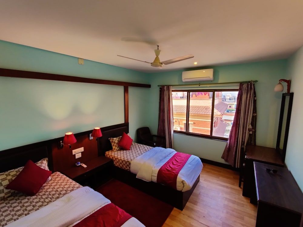 Hotel Ananda Inn Twin Room, Private Bathroom 3