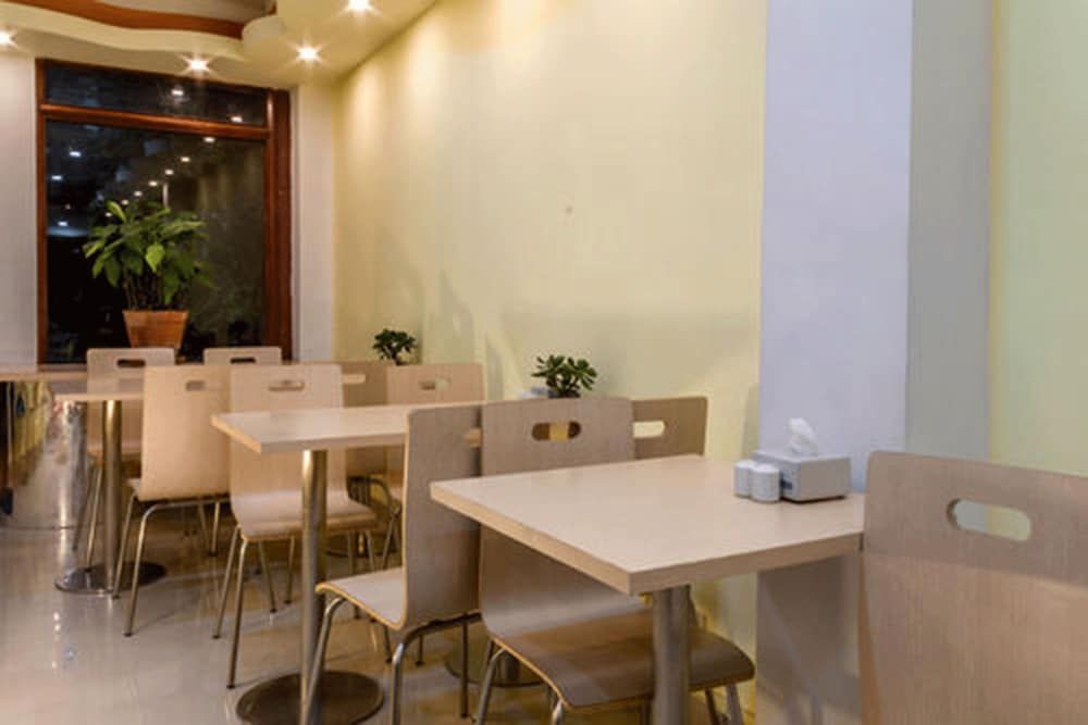 undefined Hotel Jagat 8