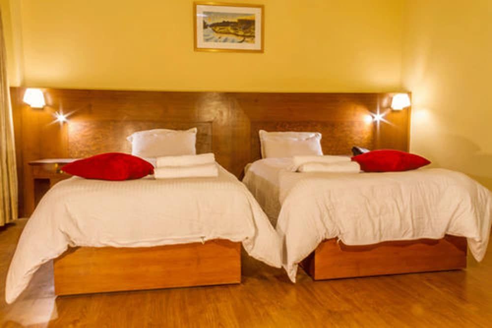 Hotel Jagat Business Double or Twin Room 5