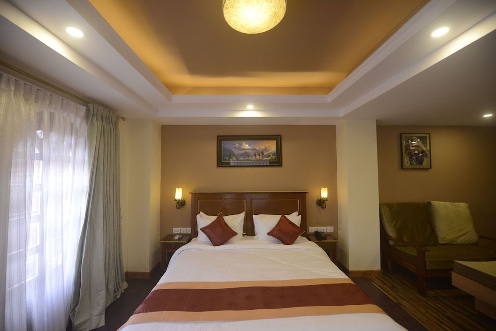 DOM Himalaya Hotel Deluxe Double or Twin Room 2