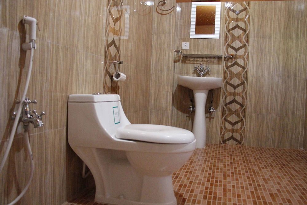 Nar-Bis Hotel Deluxe Room With Private Balcony, Lake View Breakfast Included 10