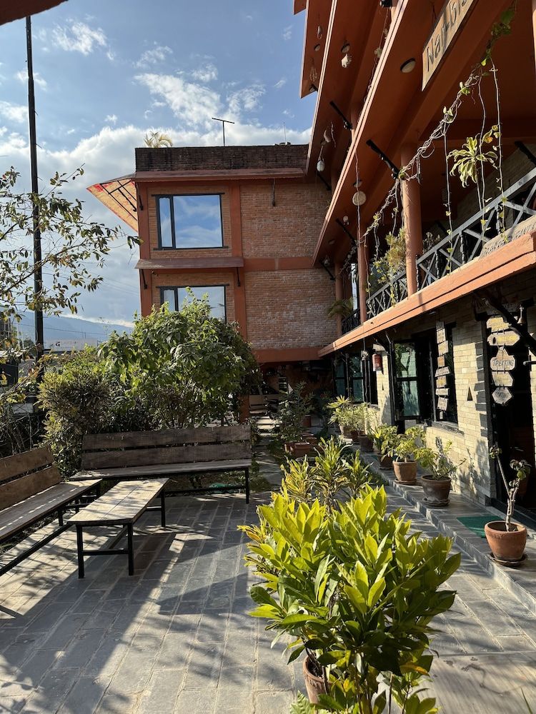 undefined Nar-Bis Hotel