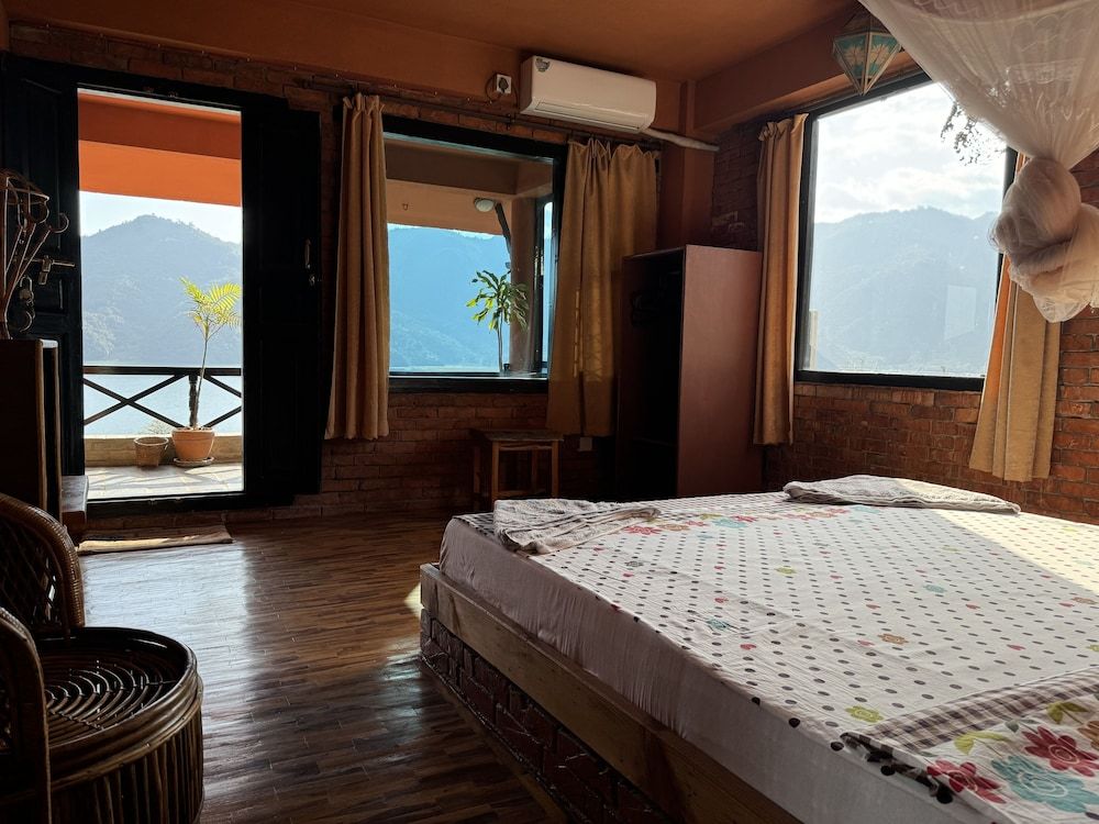 Nar-Bis Hotel Deluxe Room With Private Balcony, Lake View Breakfast Included 13