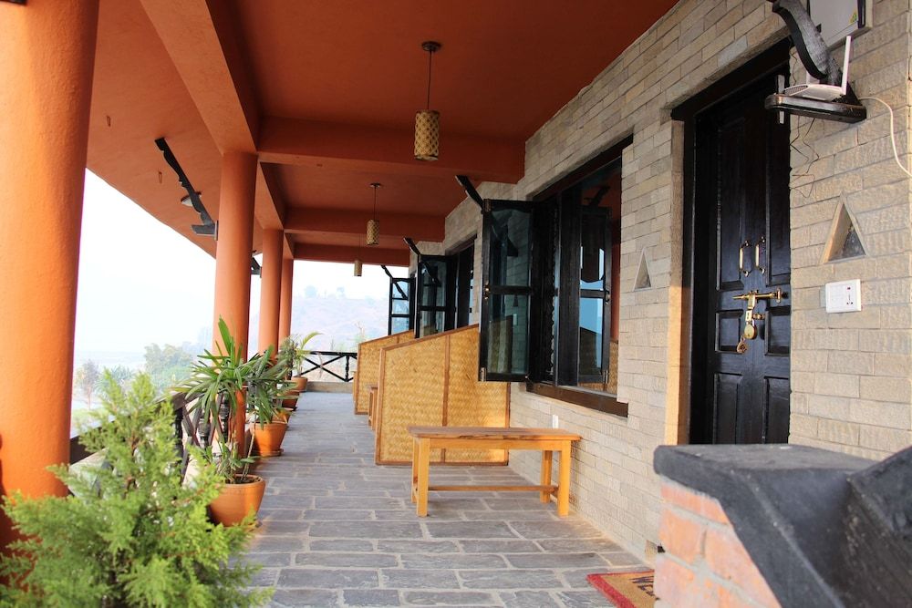 undefined Nar-Bis Hotel 4