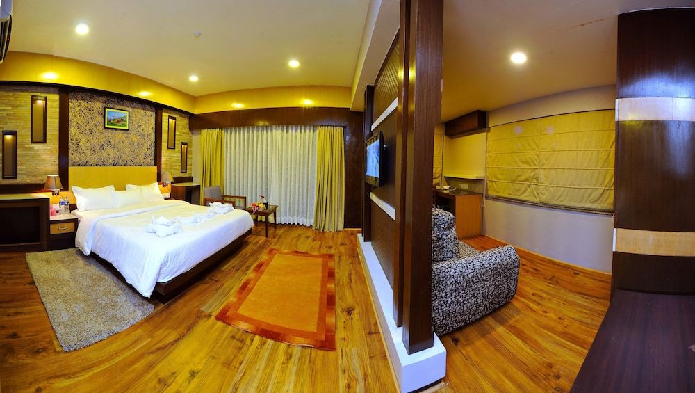 undefined Hotel Queens Park 7