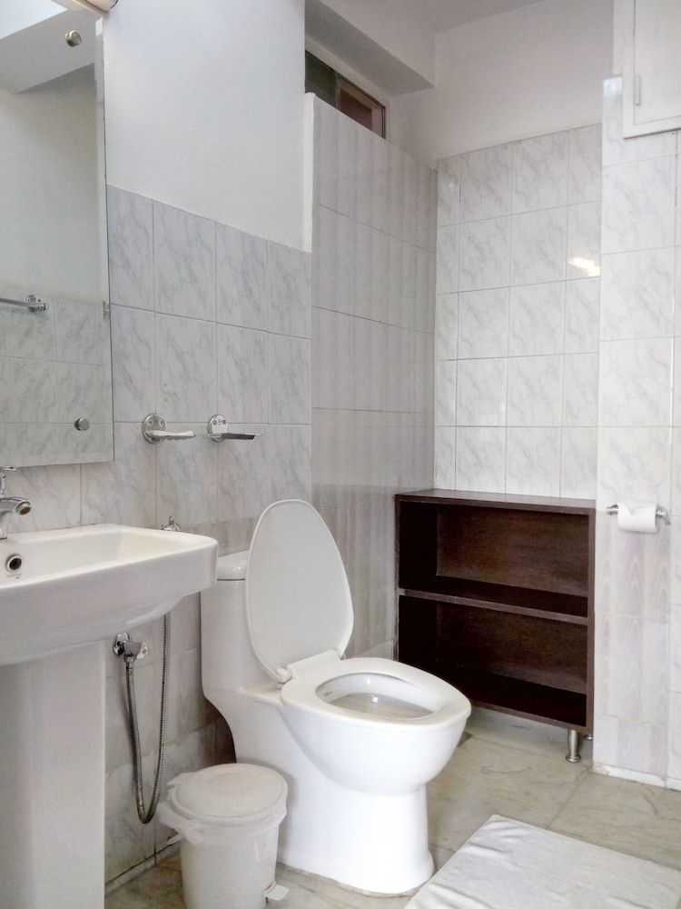 Shaligram Hotel & Spa Heritage Apartment 4