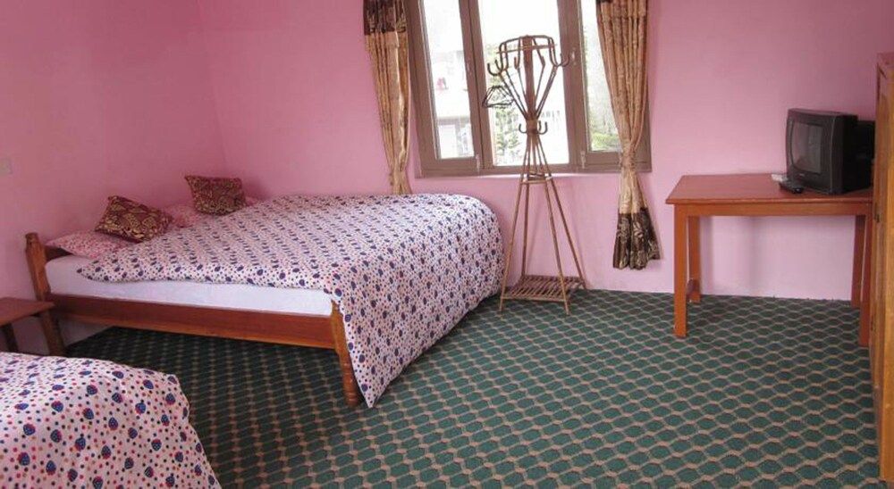 undefined Hotel Lotus Inn 10