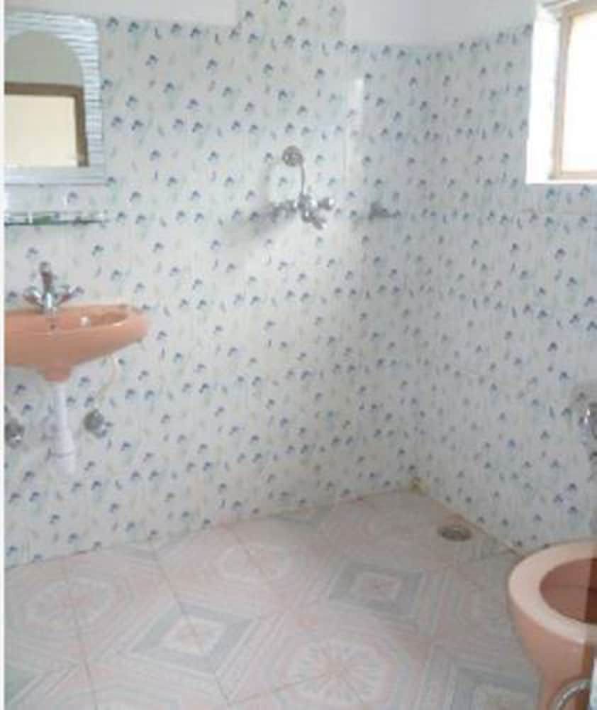 Hotel Lotus Inn Standard Room 7