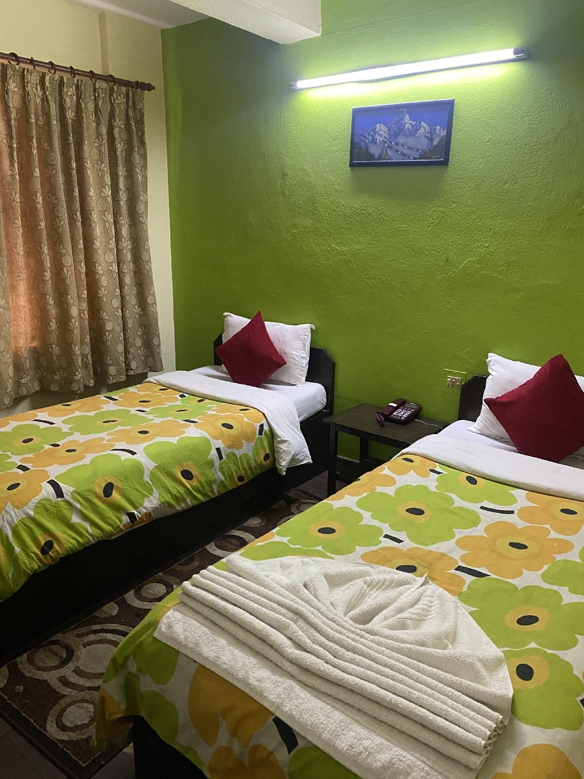 undefined Bag Packer's Lodge 6