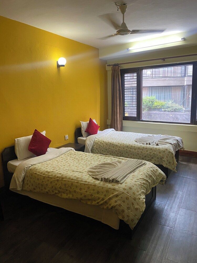 Bag Packer's Lodge Economy Twin Room, Shared Bathroom 5