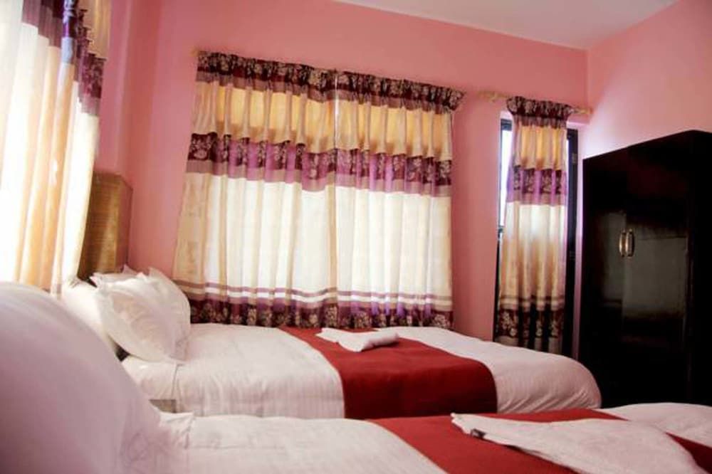 Hotel Butter Cup Family Triple Room, 1 Bedroom 4