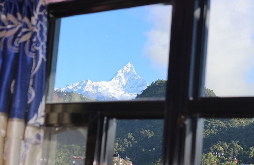 Hotel Butter Cup Deluxe Double Room, 1 Bedroom, Smoking, Mountain View 7