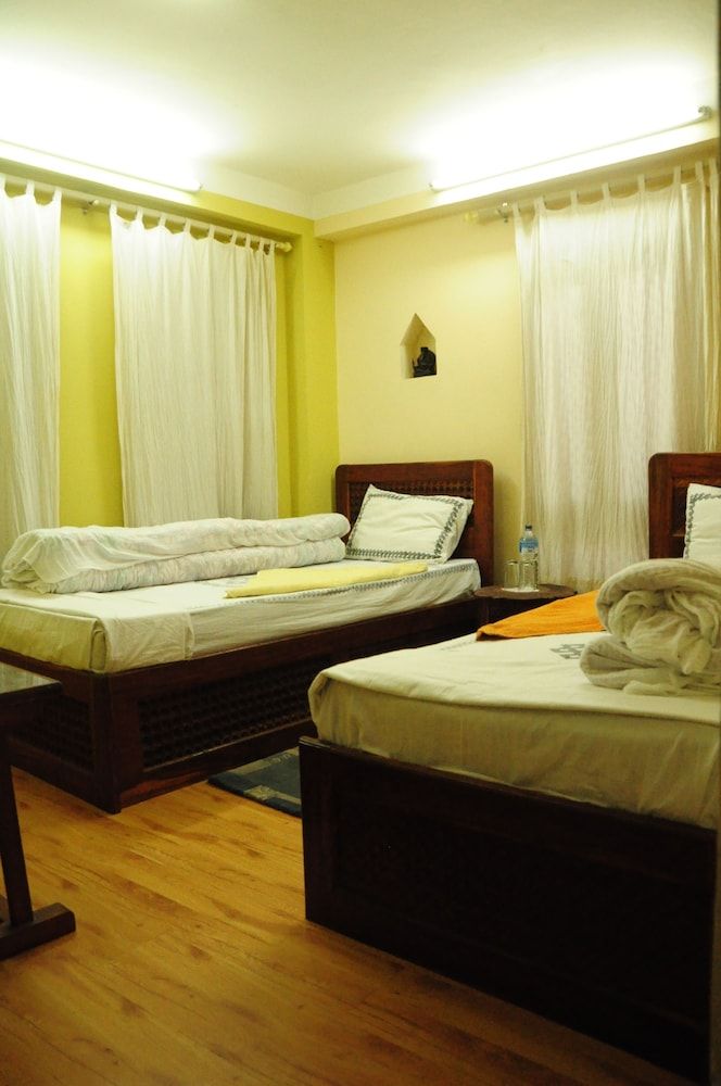 Sunny Guest House and Cafe Standard Twin Room, 1 Bedroom, Non Smoking 2