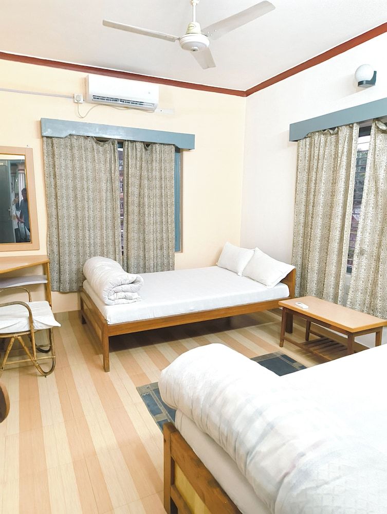 undefined Hotel Mountain View 8