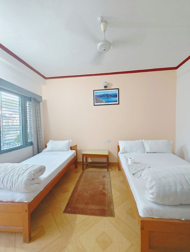 Hotel Mountain View Standard Double Room, Smoking, Lakeside 3