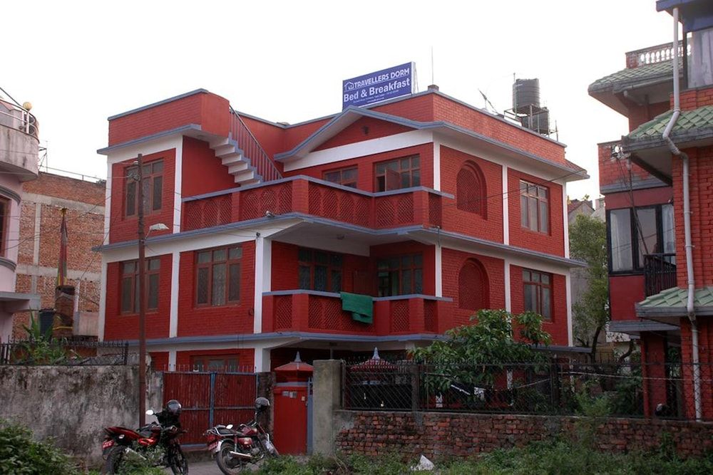 undefined Travellers Dorm Bed & Breakfast - Hostel 6