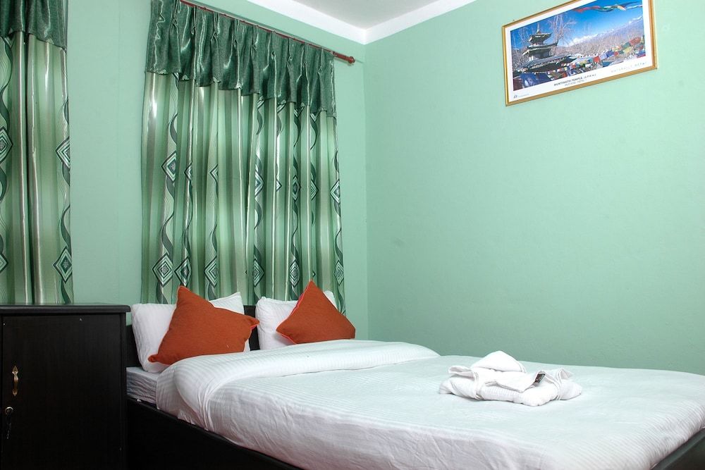 Travellers Dorm Bed & Breakfast - Hostel Economy Twin Room 3