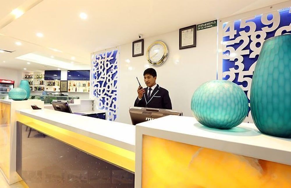 undefined City Hotel & Suites 10