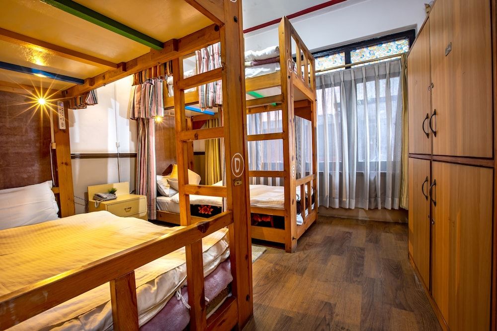 undefined Shangri-la Boutique Hotel