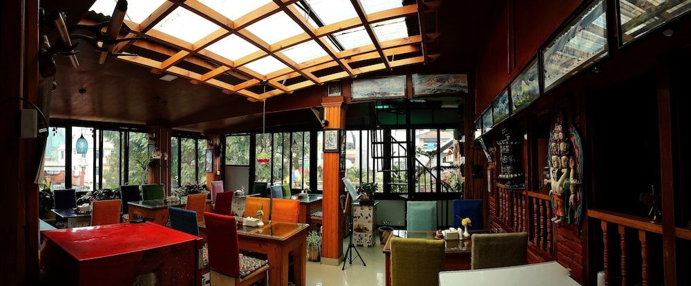 undefined Shangri-la Boutique Hotel 2