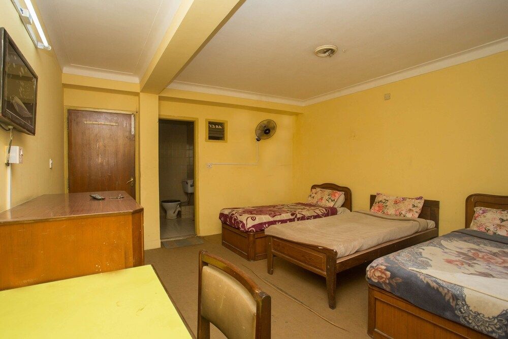 undefined Hotel Red Panda 6