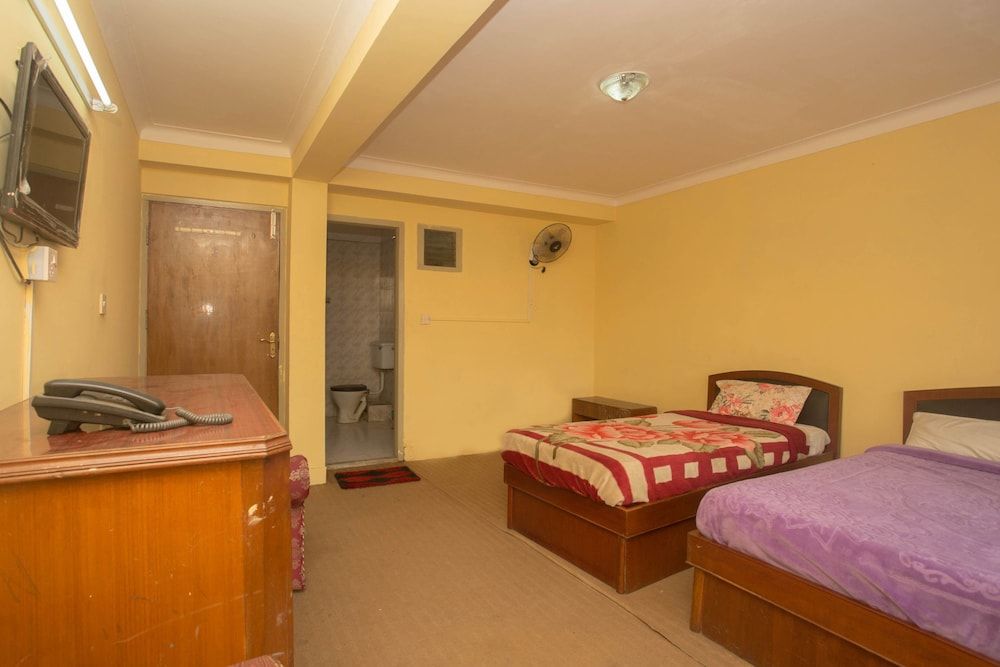 undefined Hotel Red Panda 8