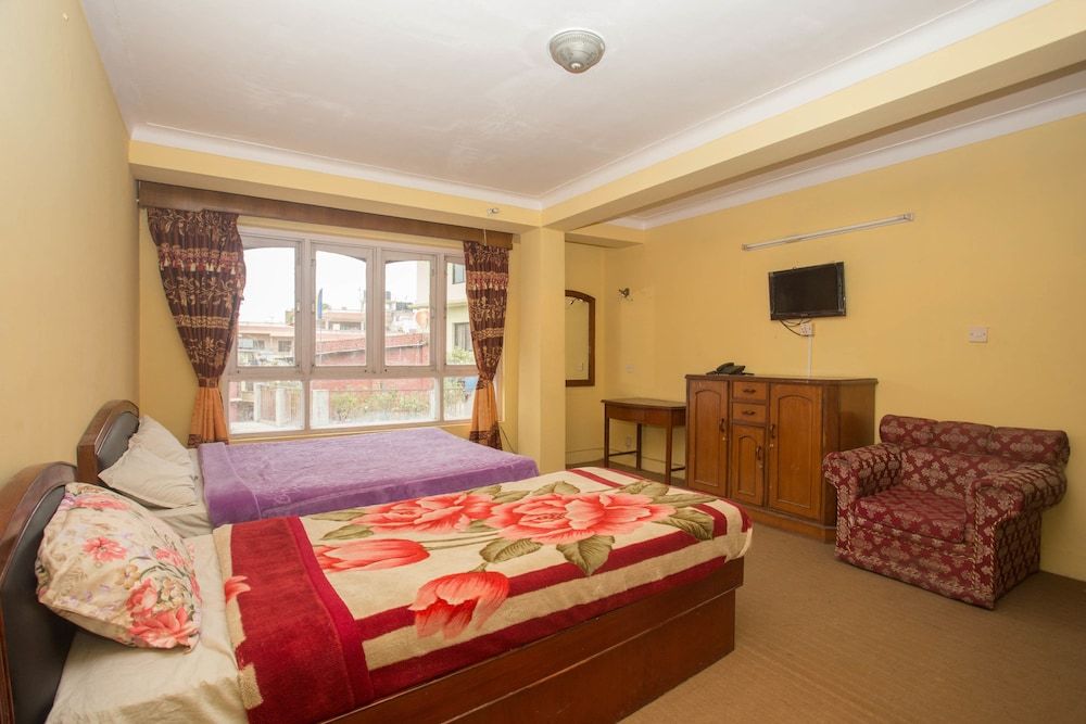 undefined Hotel Red Panda 4