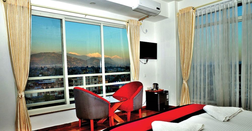 Hotel City Inn Deluxe Room Mountain or Lake View 16