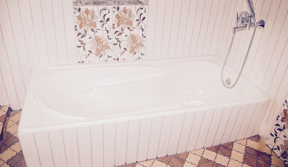 Araniko Village Resort Luxury Room 4