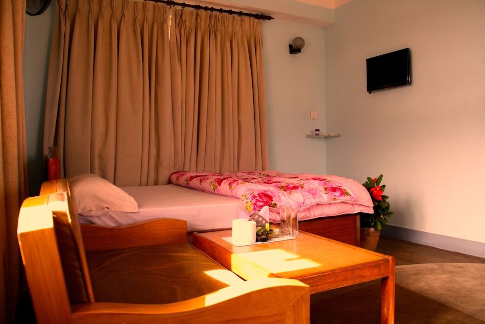 Araniko Village Resort Double Deluxe Room 4