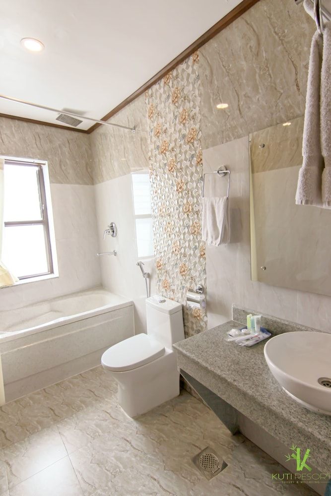 Kuti Resort and Spa Suite 5