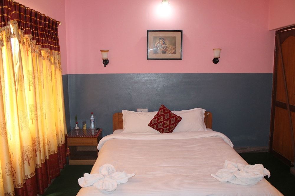 undefined Hotel Fishtail villa 8