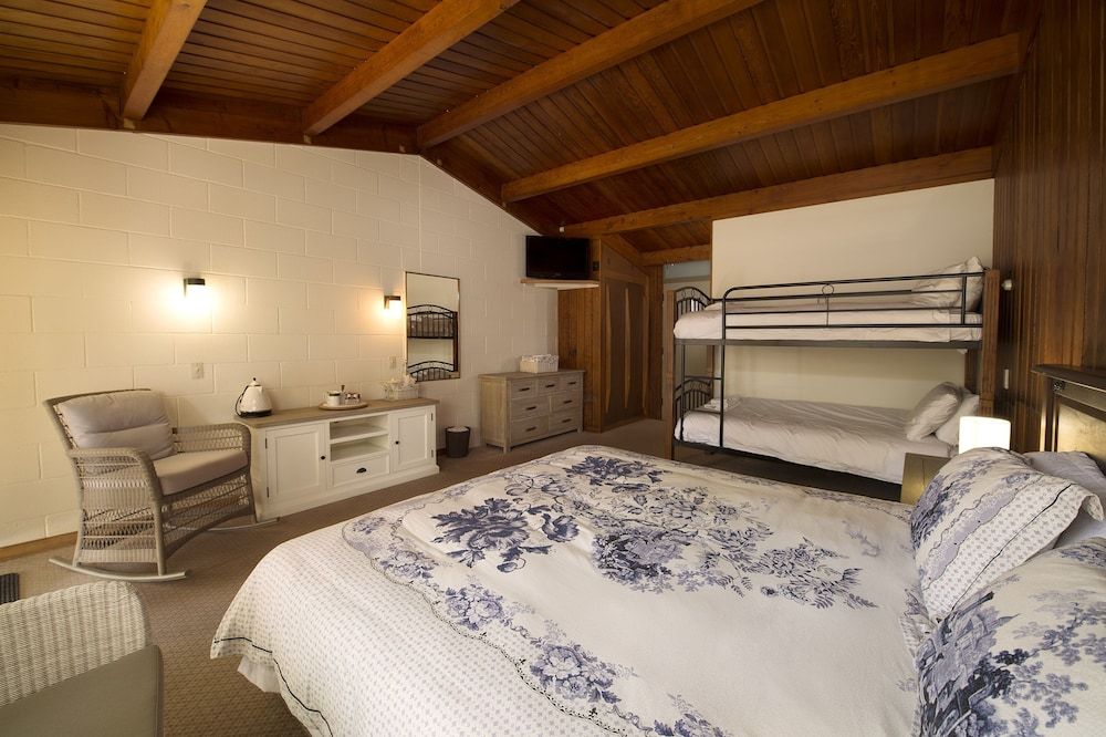Family Room, Non Smoking (Family Chalet Double)
