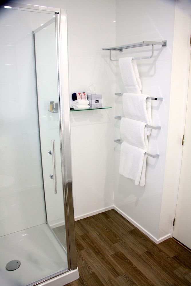 Camelot on Ulster Superior Studio 5