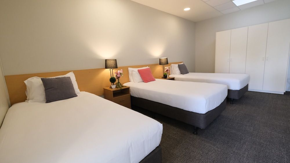 Garden Hotel Christchurch Family Suite 4