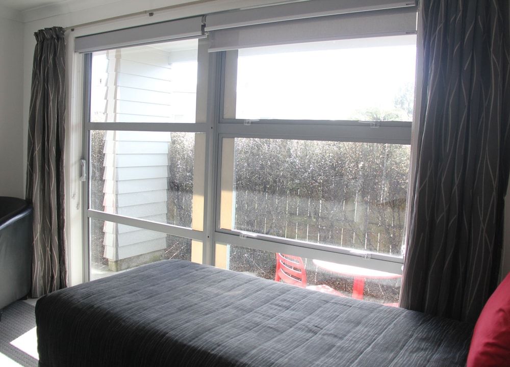 Pukekura Motor Lodge Twin Studio 6