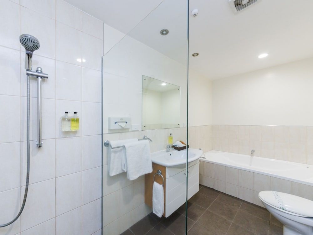 Fitzherbert Regency Motor Lodge Standard Studio, Non Smoking, Kitchenette 5