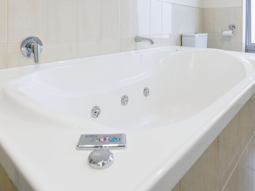 Fitzherbert Regency Motor Lodge Family Split Level, One Bedroom, Non Smoking, Kitchenette 7