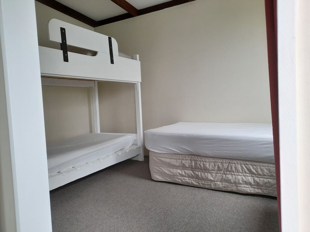 Family Cabin, 1 Bedroom, Shared Bathroom