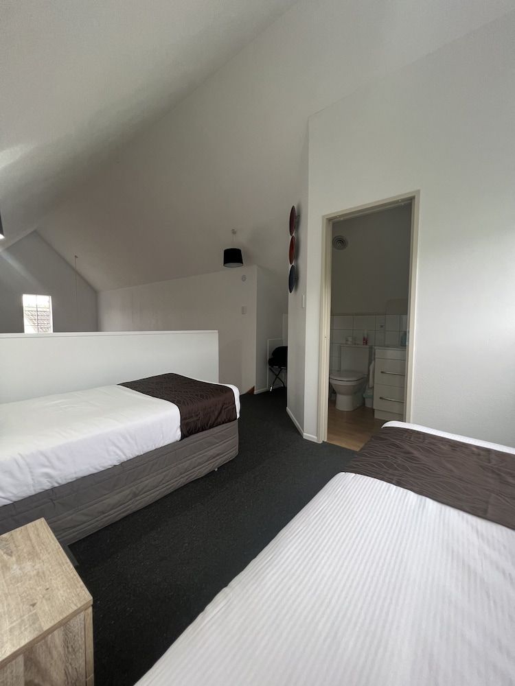 ASURE Green Gables Motel Family Room, 3 Bedrooms