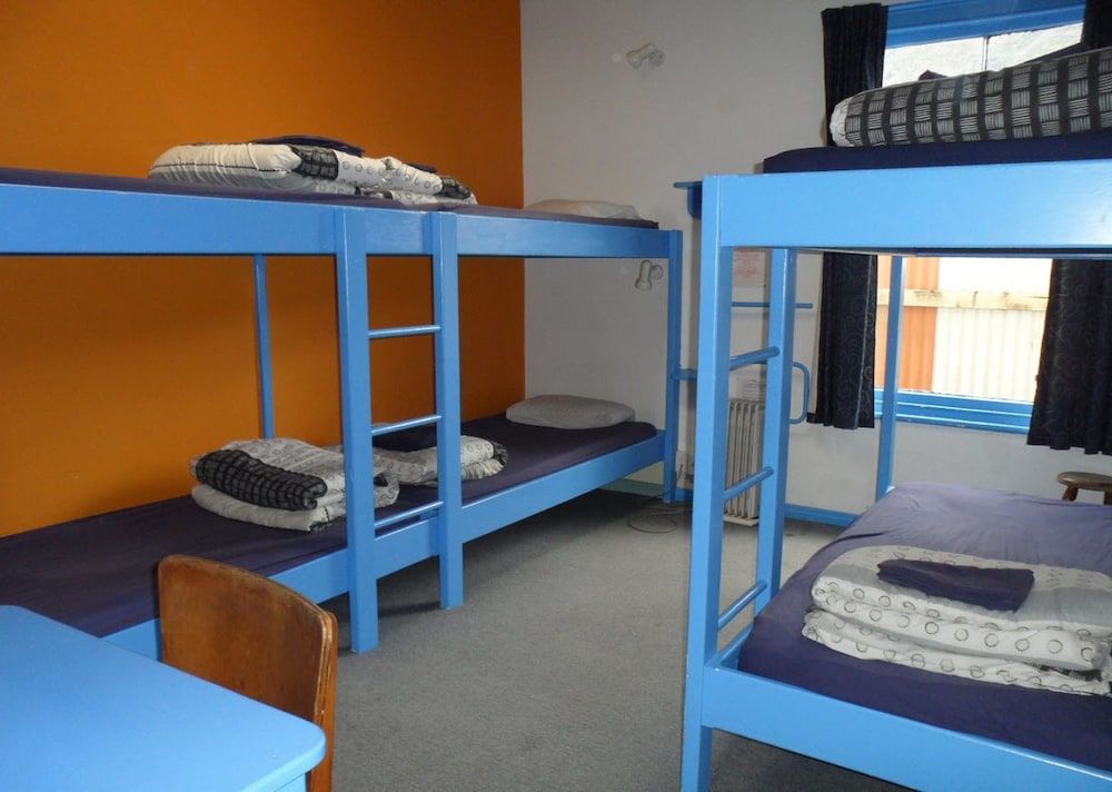 Sequoia Lodge & Backpackers