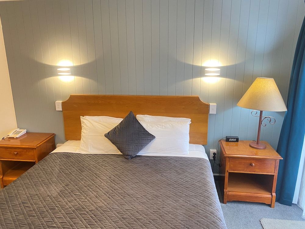 One Bedroom Family Unit