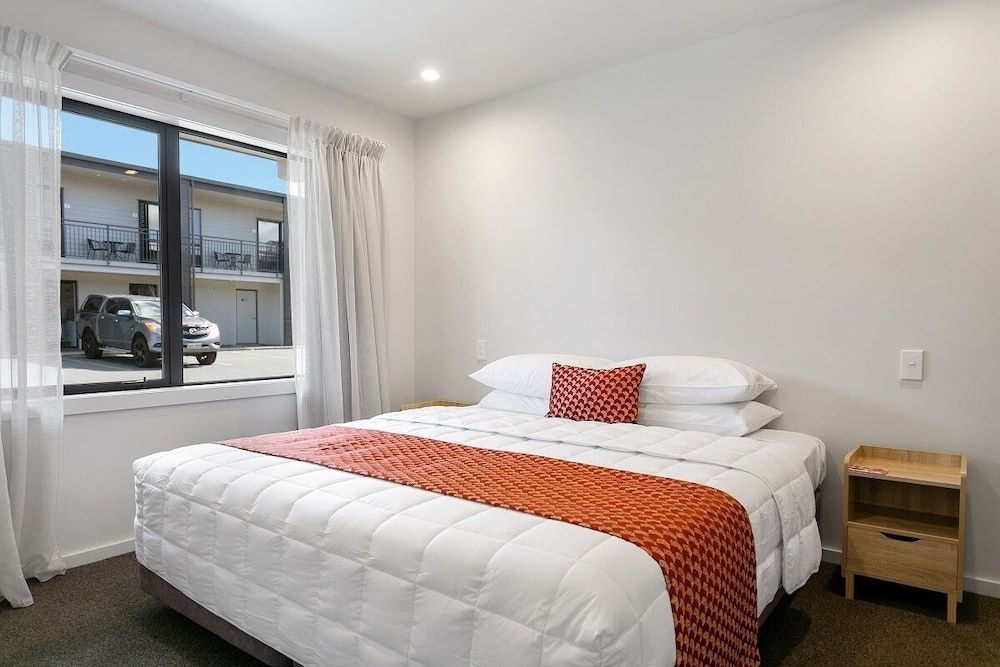 1 Bedroom Spa Suite (Acacia Wing)